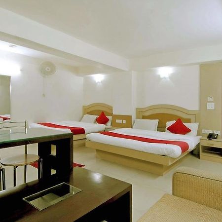 ניו דלהי Hotel Durga International מראה חיצוני תמונה