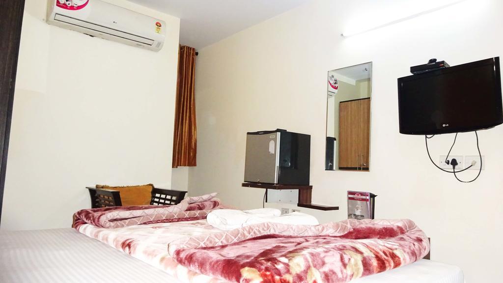 ניו דלהי Hotel Durga International מראה חיצוני תמונה