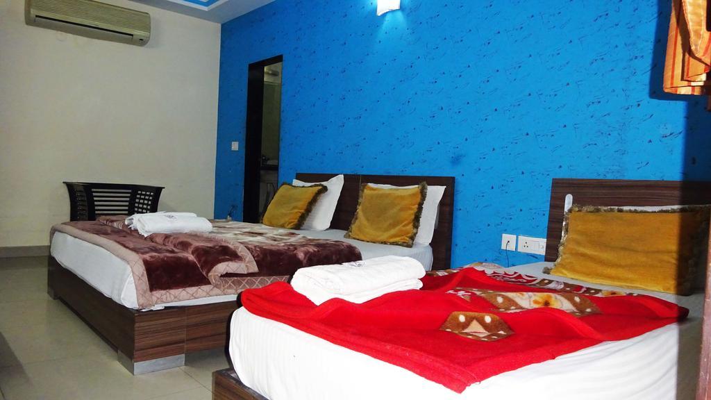 ניו דלהי Hotel Durga International מראה חיצוני תמונה