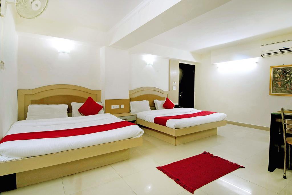 ניו דלהי Hotel Durga International חדר תמונה