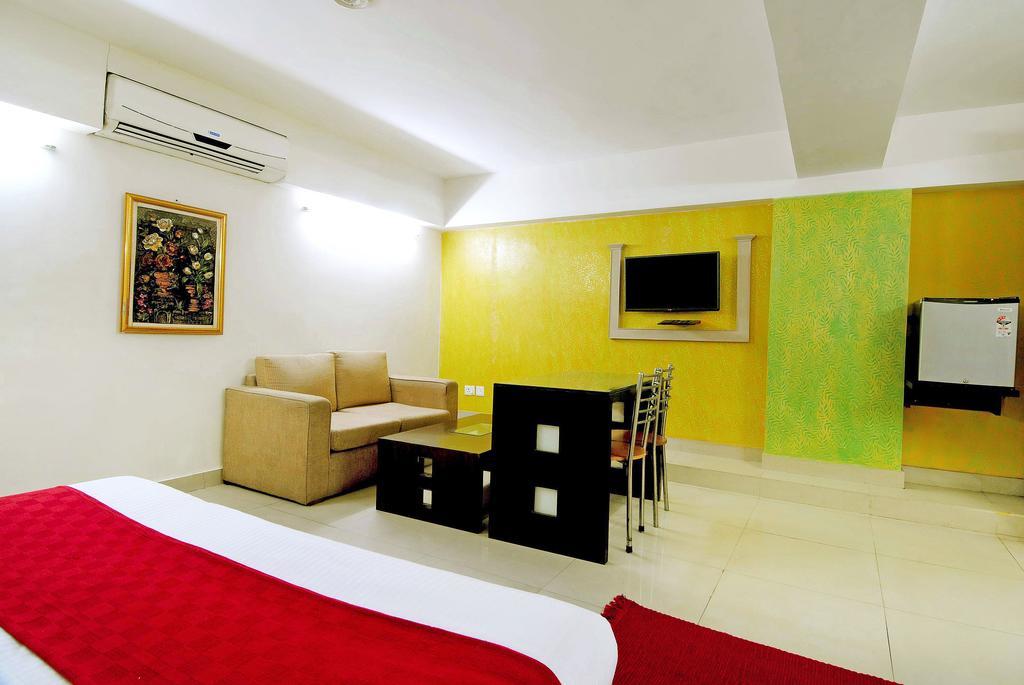 ניו דלהי Hotel Durga International מראה חיצוני תמונה