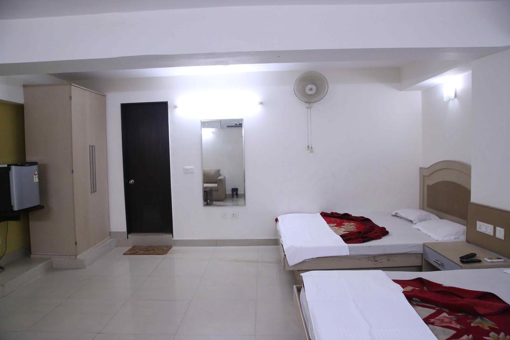 ניו דלהי Hotel Durga International חדר תמונה