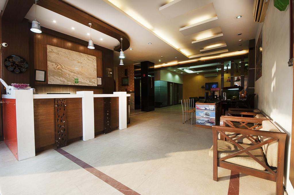 ניו דלהי Hotel Durga International מראה חיצוני תמונה
